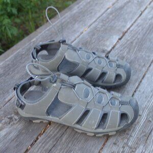 Banff Trail Grey Sandals